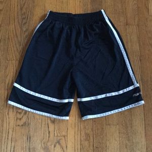 Boys Reebok basketball shorts. Size M